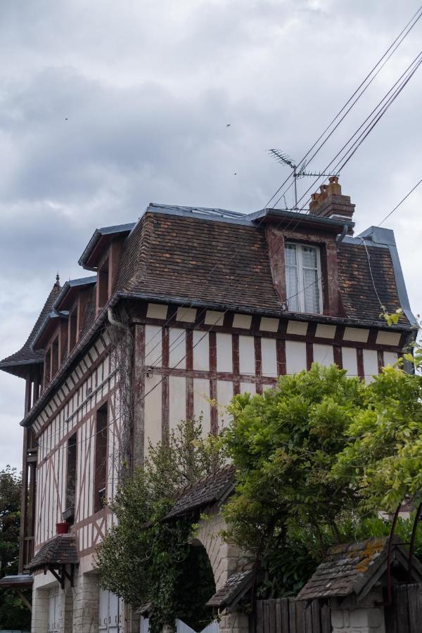 Cabourg Cosy Chic Cabourg Hyper-Centre 4 Pers, 2 Bedrooms , 2 Sdb, Terrasse, Wifi Экстерьер фото
